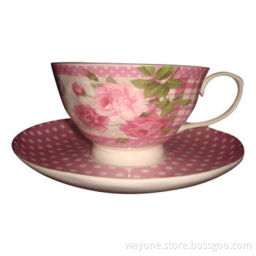 220cc Tea Cup and Saucer in Printing Gift Box, Ideal for Gift and Promotion, with Red Rose Motif